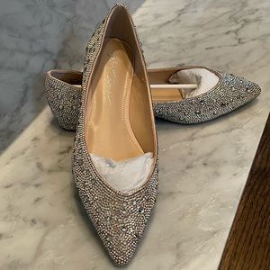 Betsey Johnson Jude Nude Flat Rhinestone size 9